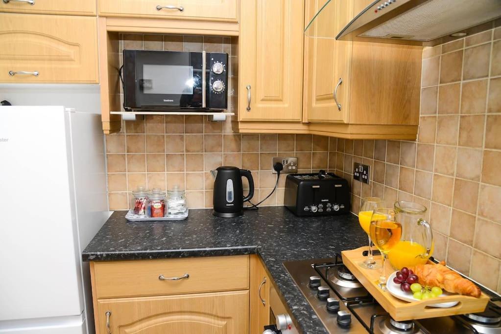 Ferienwohnung Delightful 2 Bed Town Centre House, Sleeps 4 Barnsley Exterior foto